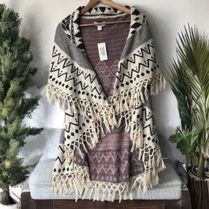 NWT Vintage America Blues Aztec Fringe Vest Wrap Poncho S/M